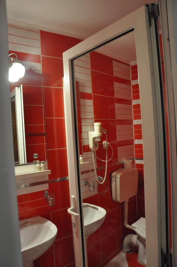 Vila Bradet Buşteni Exterior foto