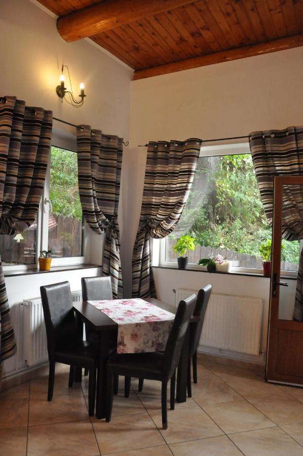 Vila Bradet Buşteni Exterior foto